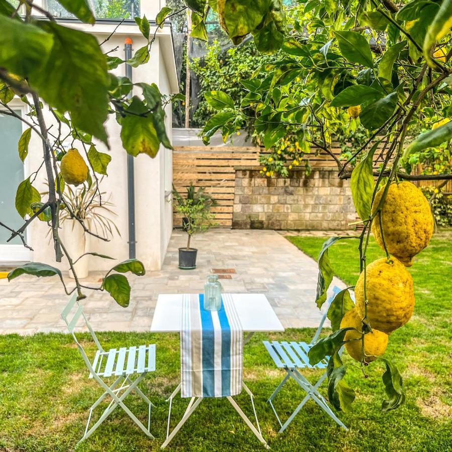 소렌토 Flavia'S Lemons B&B 외부 사진